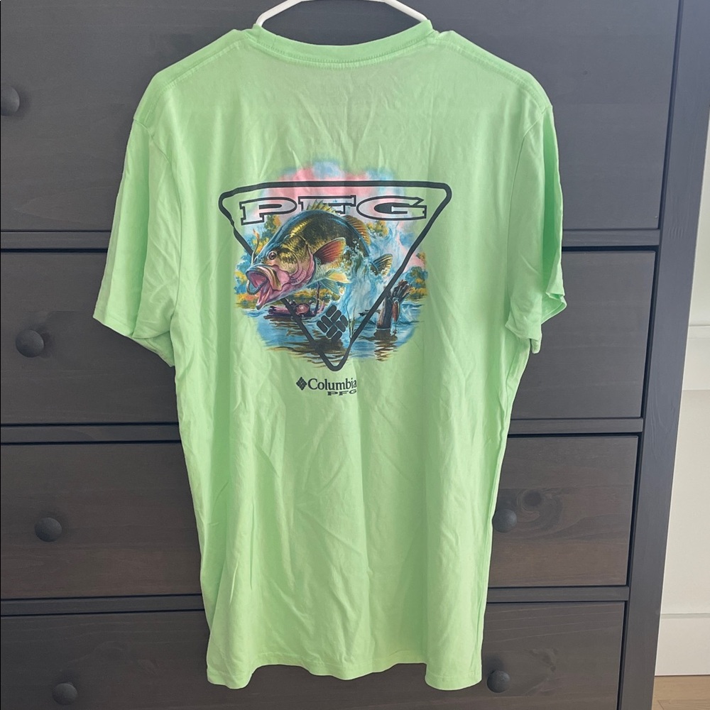 Columbia Men's PFG Fishing Graphic Tee